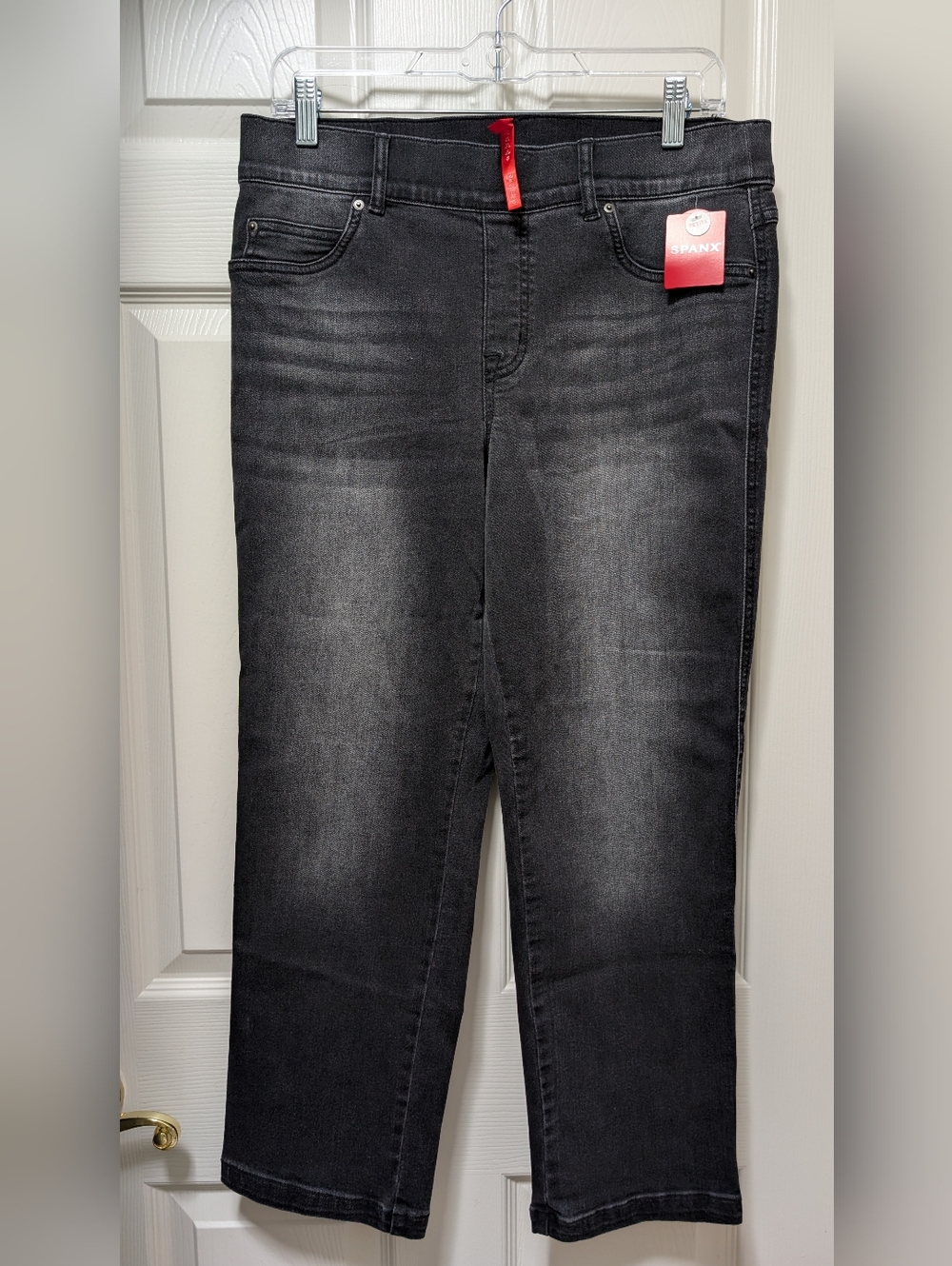 NWT SPANX Straight Leg Jeans Vintage Black Petite Size Large LP